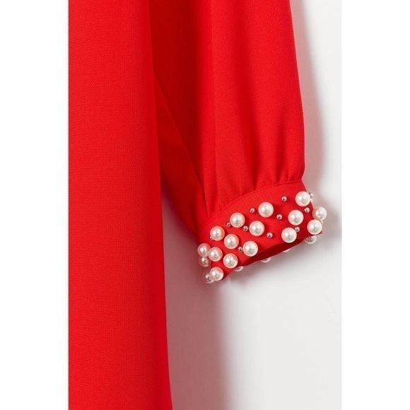 H&M Red Mock Neck Pearl Cuff Shift Dress Size 6 - Picture 5 of 10
